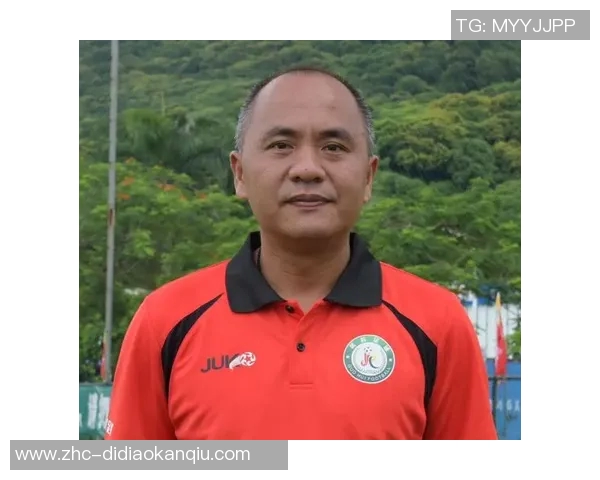 果辉足球：激情与梦想交织的绿茵场上演绎青春风采与团队精神